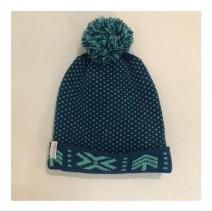 Flylow beanie